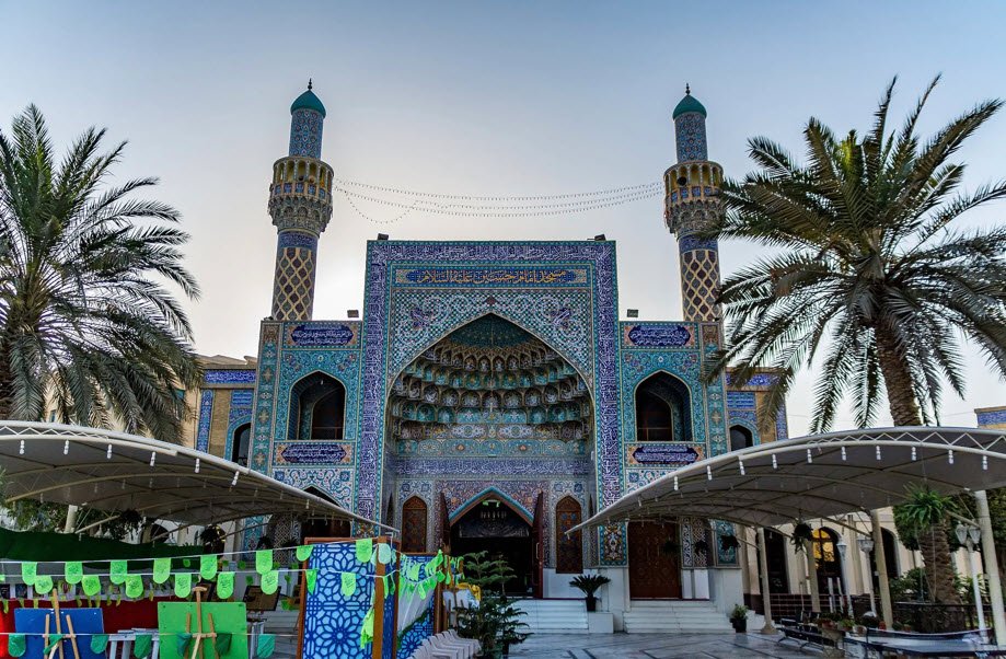Iranian Mosque, Satwa